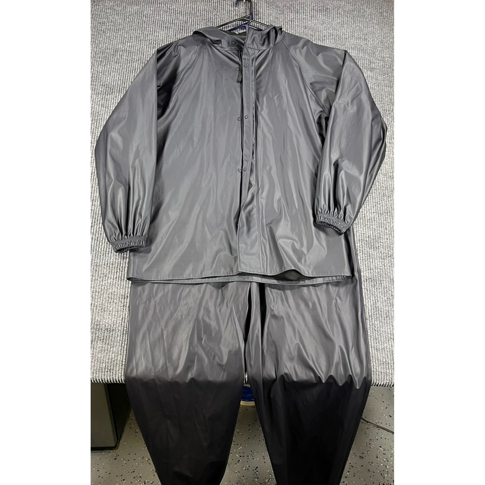 Helly Hansen Workwear Waterproof Bibs & Jacket Mens Medium Black 170317 2 Pieces